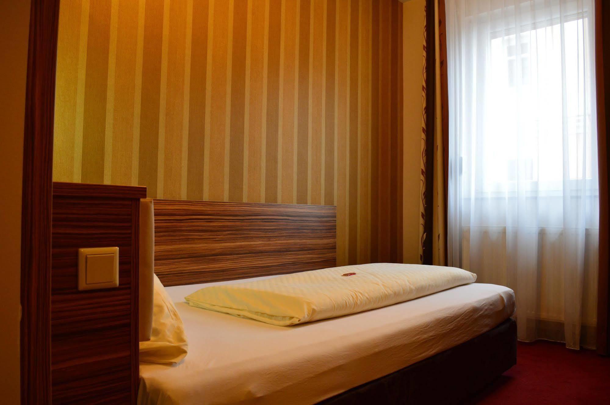 Erde Hotel ארלנגן מראה חיצוני תמונה