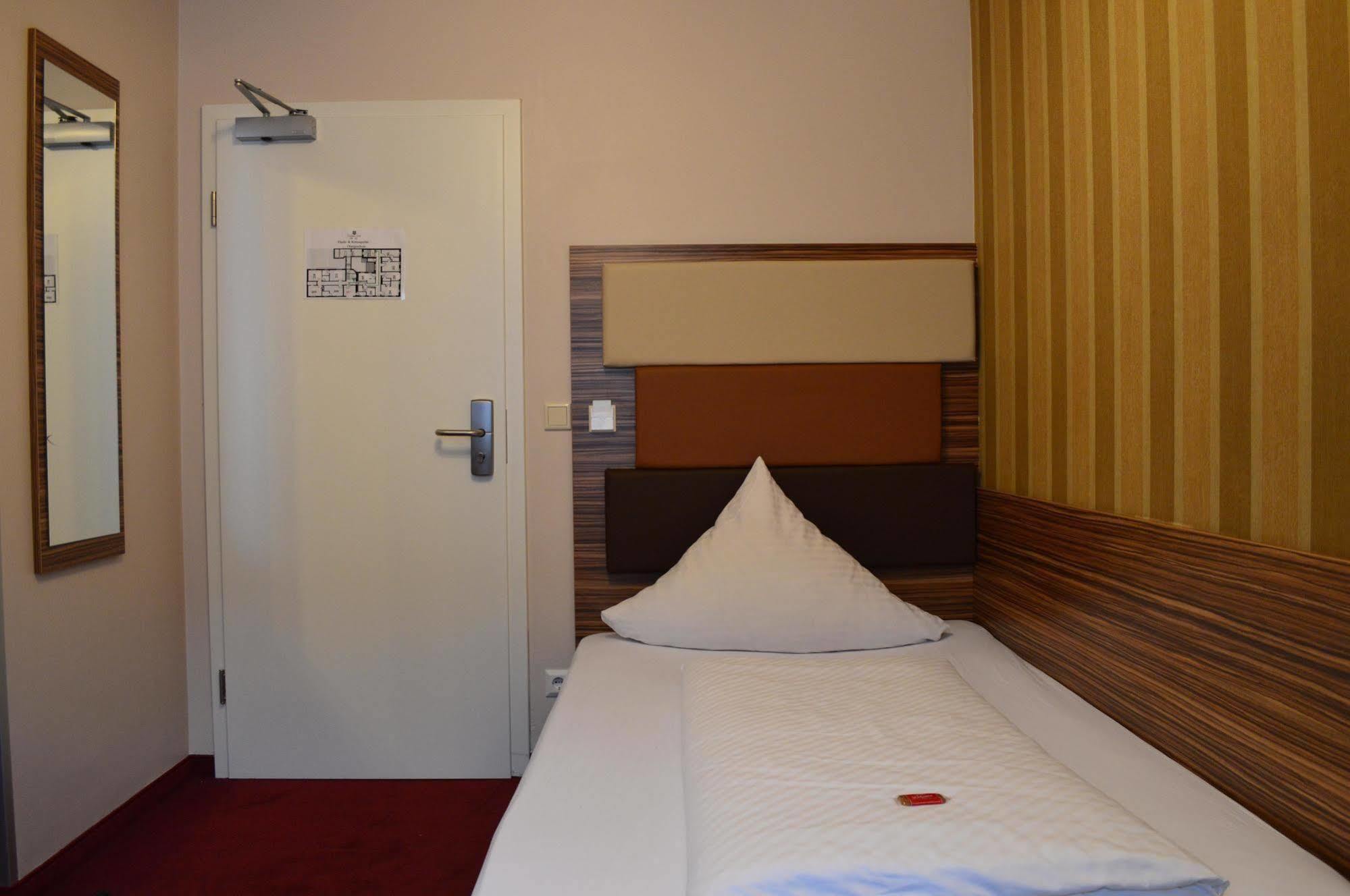 Erde Hotel ארלנגן מראה חיצוני תמונה